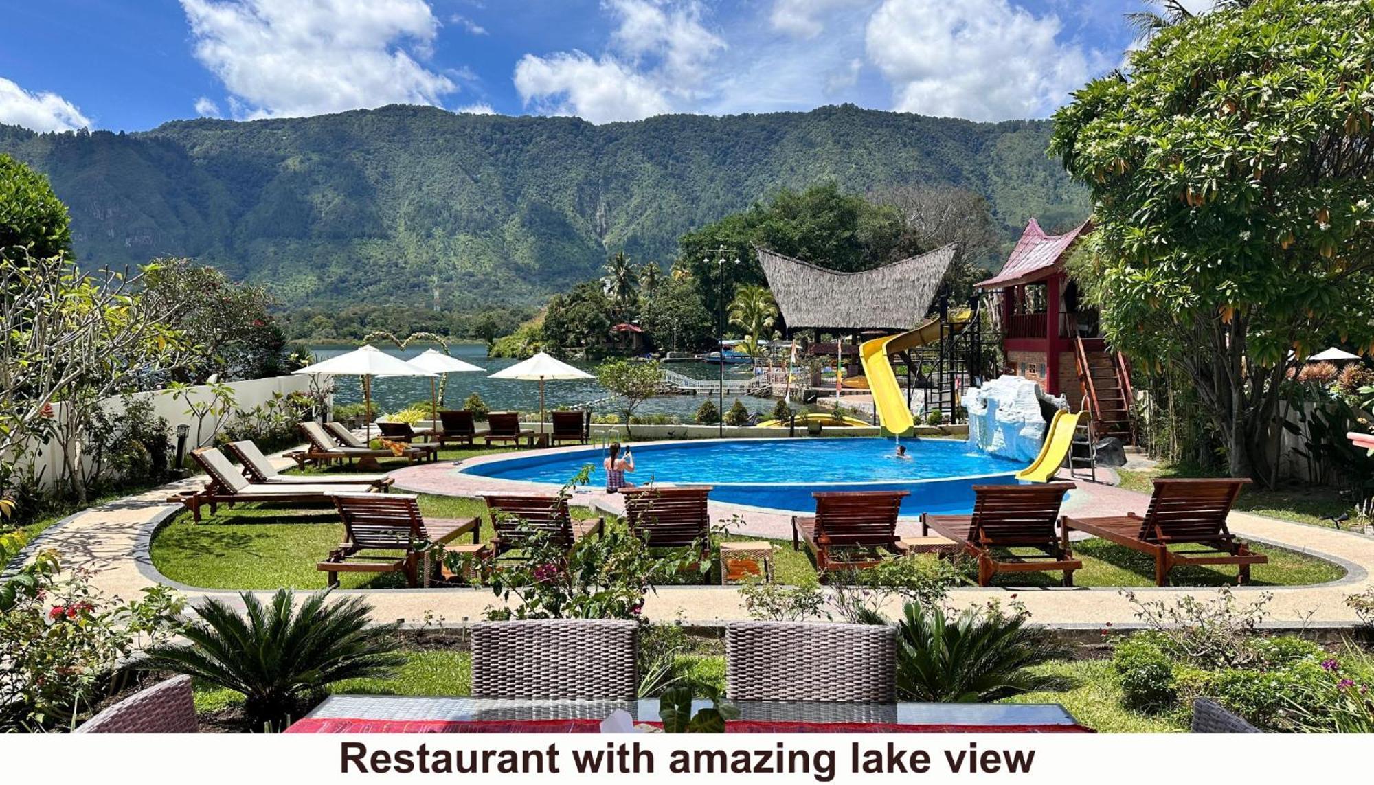 Zoe'S Paradise Waterfront Hotel Tuk Tuk Exterior photo