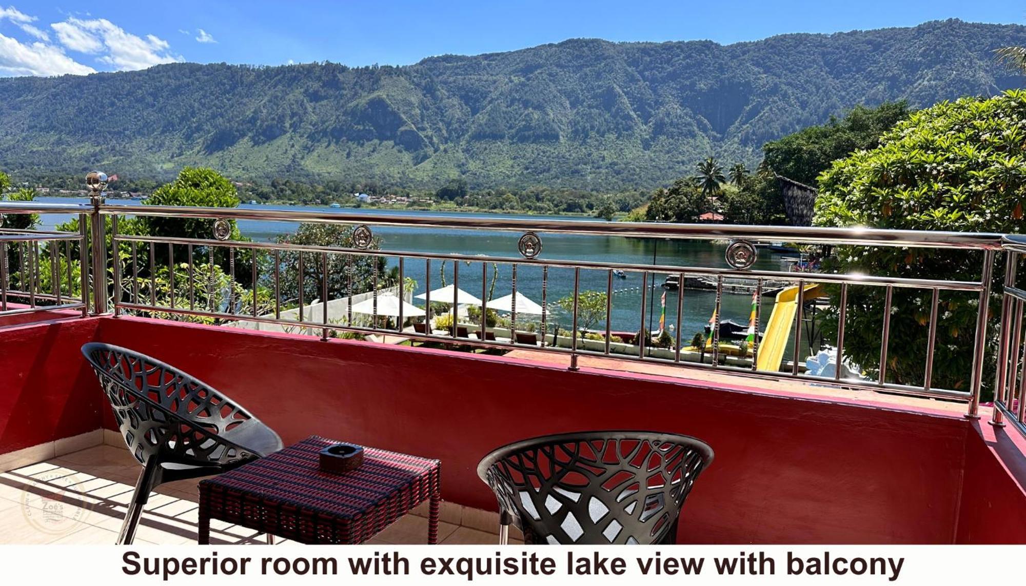 Zoe'S Paradise Waterfront Hotel Tuk Tuk Exterior photo